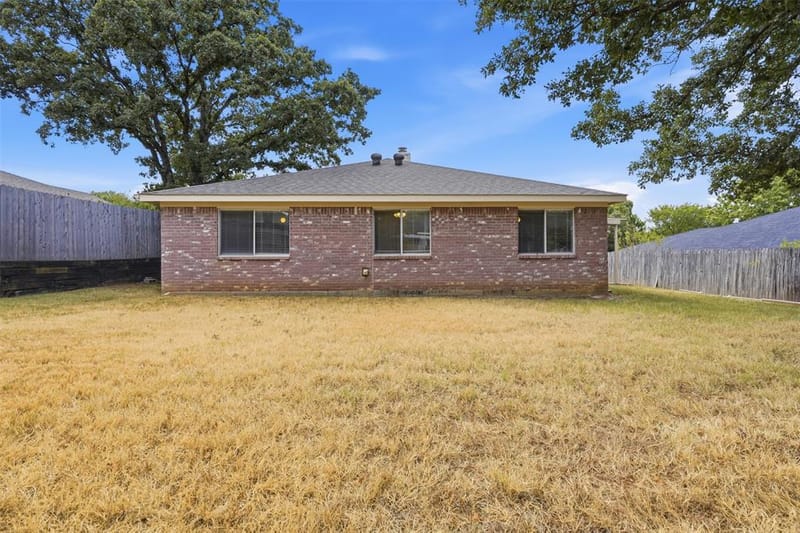 214 Merlin Drive, Weatherford TX 76086 - Photo 15