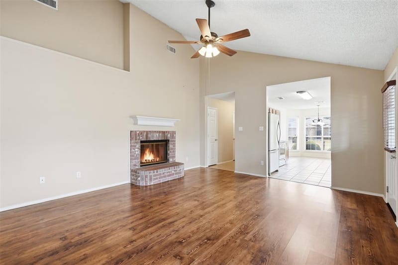 214 Merlin Drive, Weatherford TX 76086 - Photo 4