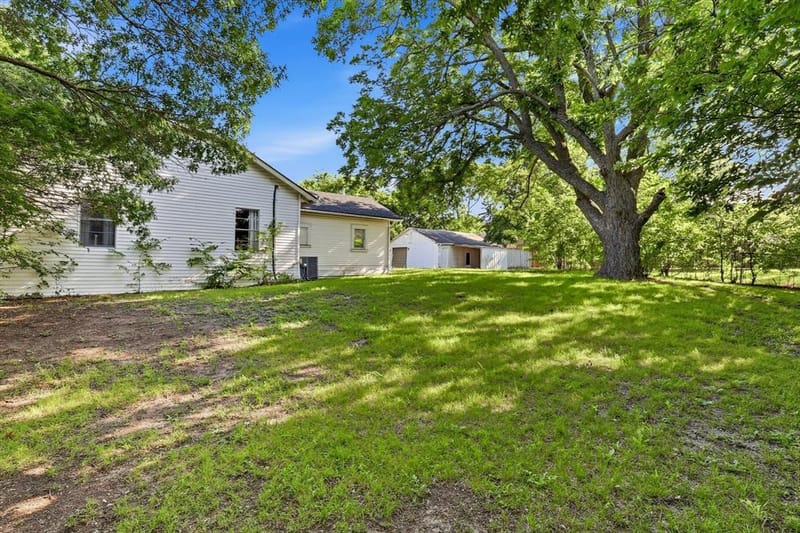 754 N Main Drive, Van Alstyne TX 75495 - Photo 7