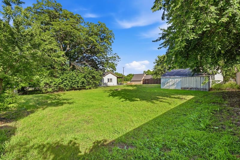 754 N Main Drive, Van Alstyne TX 75495 - Photo 8