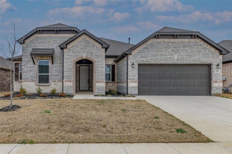 212 Colvin Lane, Justin TX 76247 - Photo 3