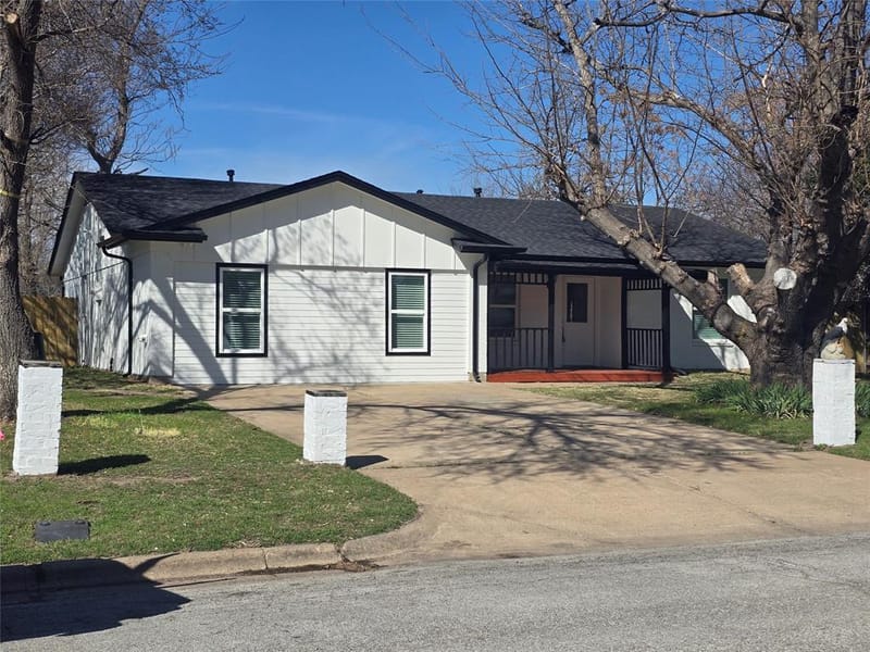 8017 Donegal Lane, North Richland Hills TX 76180