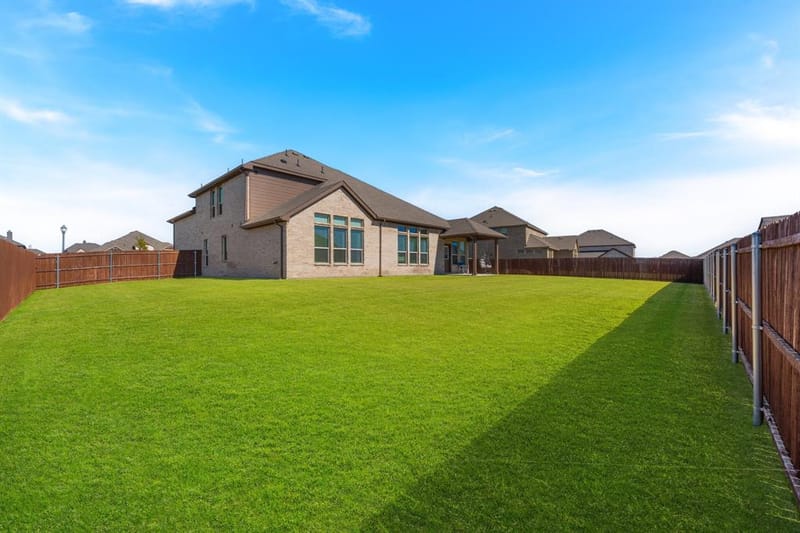 814 Hat Creek Drive, Midlothian TX 76065 - Photo 13