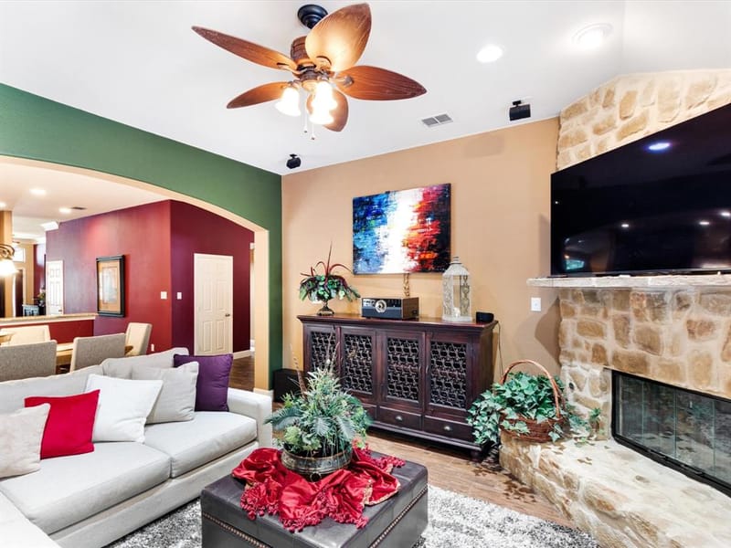 2703 Cove Drive, Grand Prairie TX 75054 - Photo 13