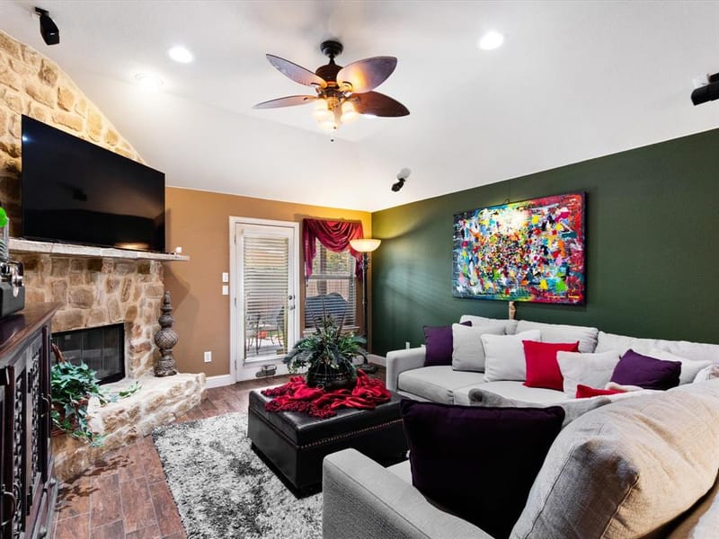 2703 Cove Drive, Grand Prairie TX 75054 - Photo 12