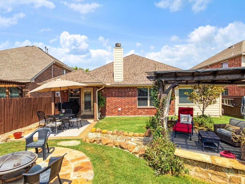 2703 Cove Drive, Grand Prairie TX 75054 - Photo 25