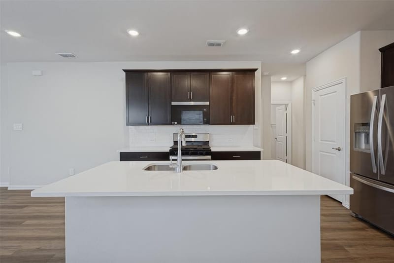610 Hemingway Lane, Lowry Crossing TX 75069 - Photo 9