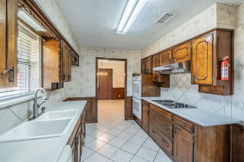141 Villa Park Drive, Highland Village TX 75077 - Photo 7