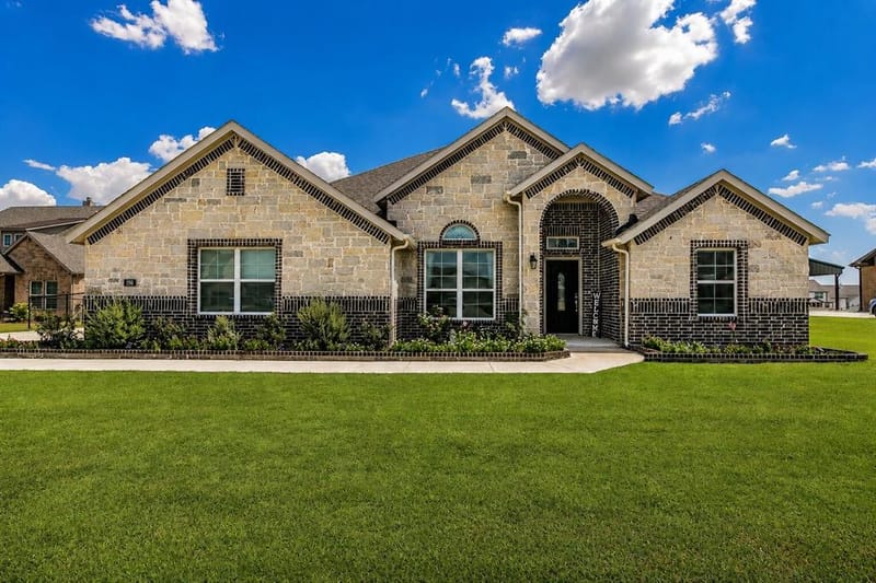 198 Spanish Moss Trail, Rhome TX 76078