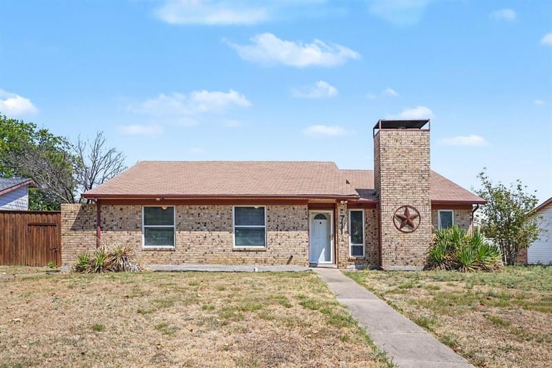 711 Valley Hill Road, Duncanville TX 75137 - Photo 2