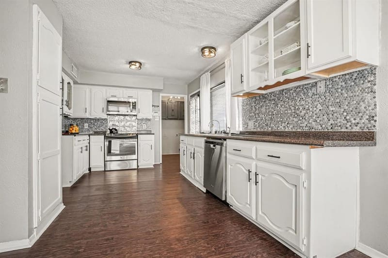 711 Valley Hill Road, Duncanville TX 75137 - Photo 11