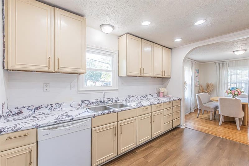 5761 Tracyne Drive, Westworth Village TX 76114 - Photo 15