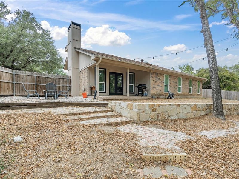 1701 Queen Street, Fort Worth TX 76103 - Photo 3