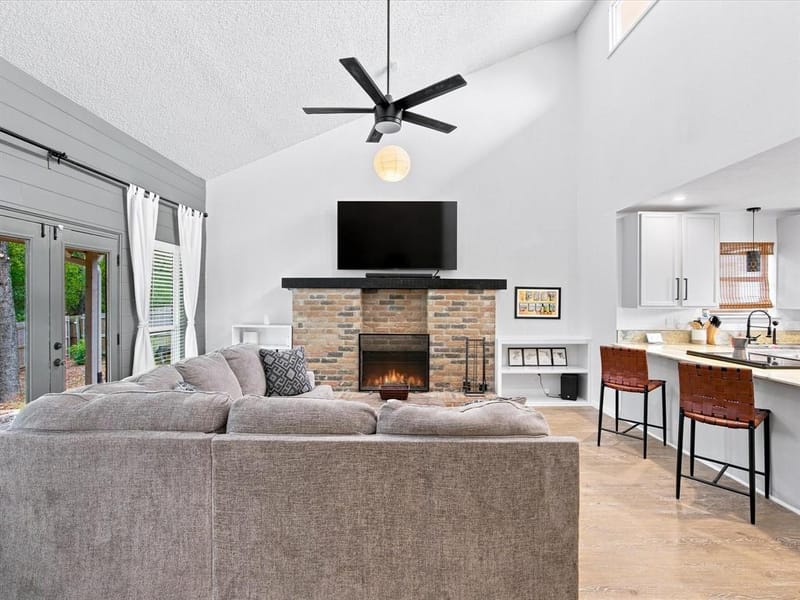 1701 Queen Street, Fort Worth TX 76103 - Photo 10