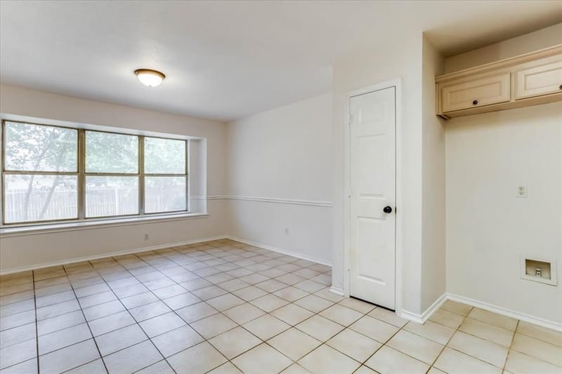 1025 Jessica Drive, Burleson TX 76028 - Photo 12