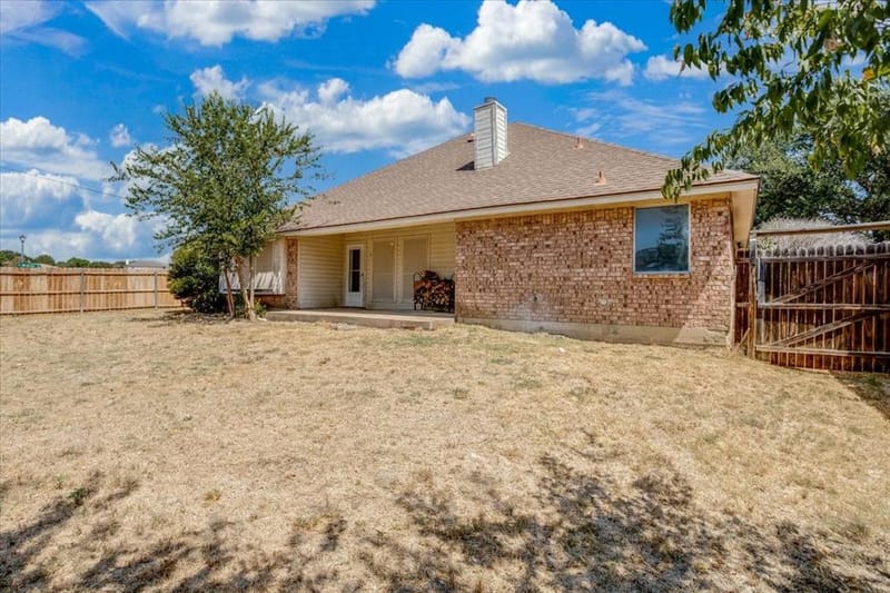 1025 Jessica Drive, Burleson TX 76028 - Photo 30
