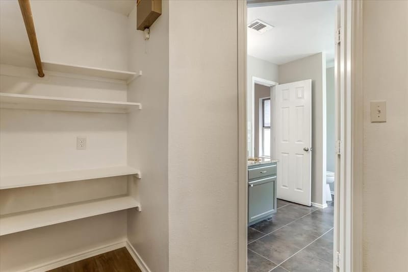 1025 Jessica Drive, Burleson TX 76028 - Photo 19