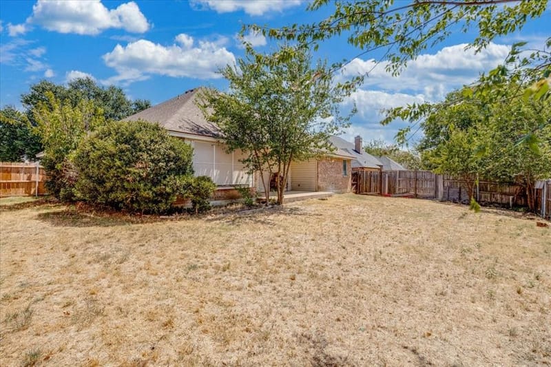1025 Jessica Drive, Burleson TX 76028 - Photo 31