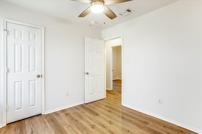 1025 Jessica Drive, Burleson TX 76028 - Photo 25