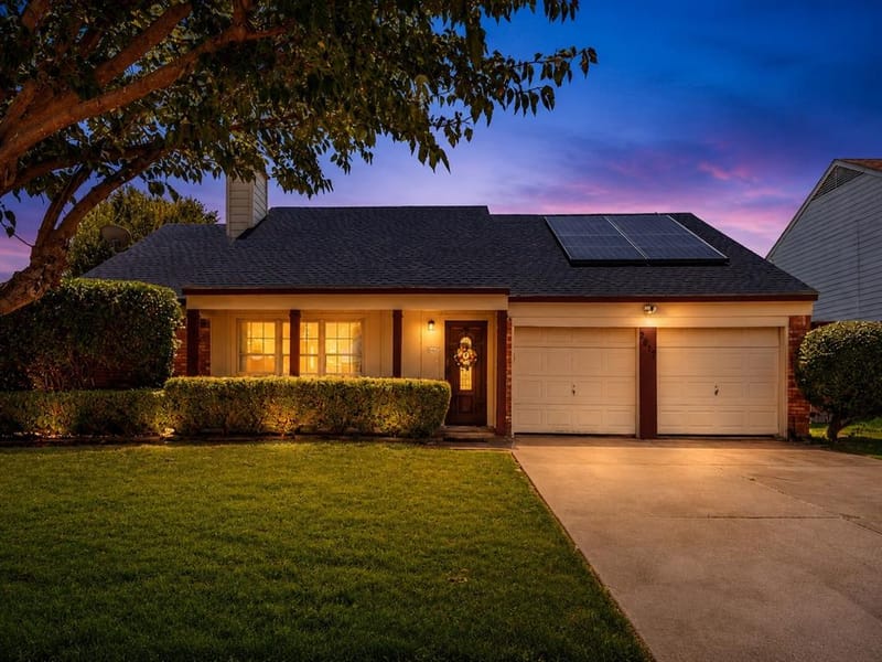2617 Winslow Drive, Grand Prairie TX 75052