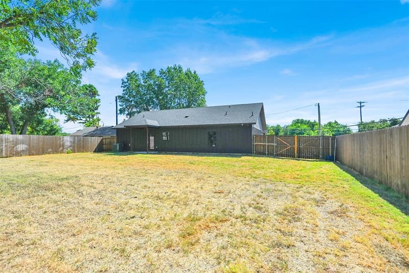 928 Country Club Road, Cleburne TX 76033 - Photo 30