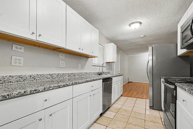 8810 Miami Drive, Rowlett TX 75088 - Photo 12