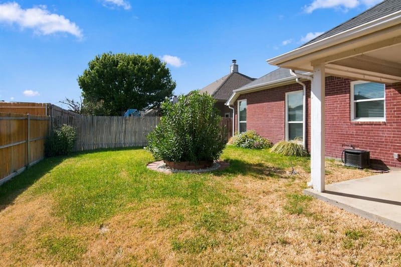 9108 Saranac Trail, Fort Worth TX 76118 - Photo 32