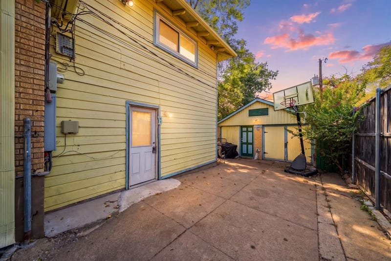 2807 Cain Boulevard, Dallas TX 75211 - Photo 18