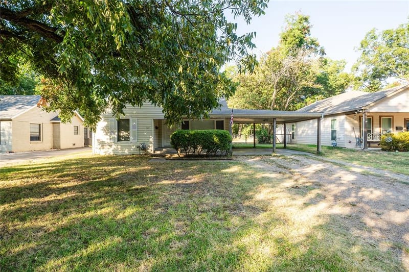 121 W Damon Street, Terrell TX 75160