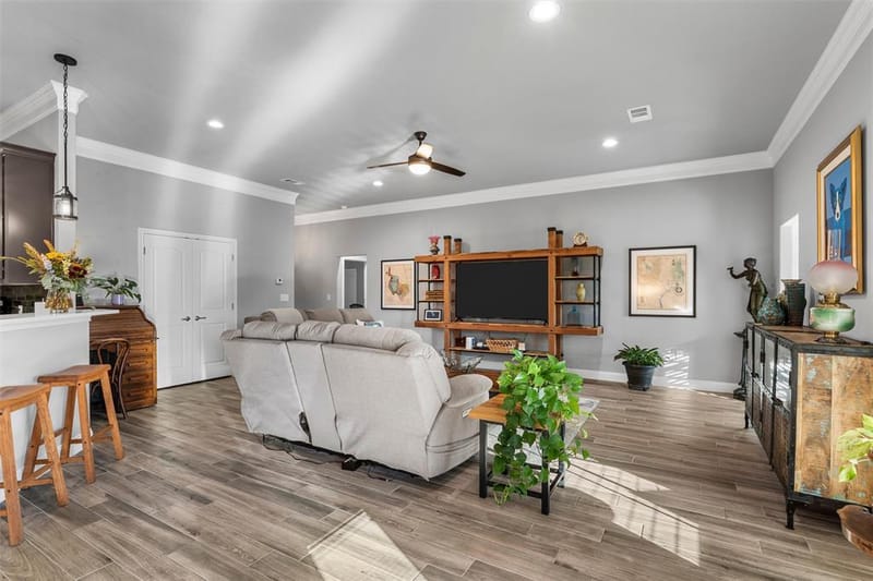 804 Gallant Fox, Hewitt TX 76643 - Photo 6