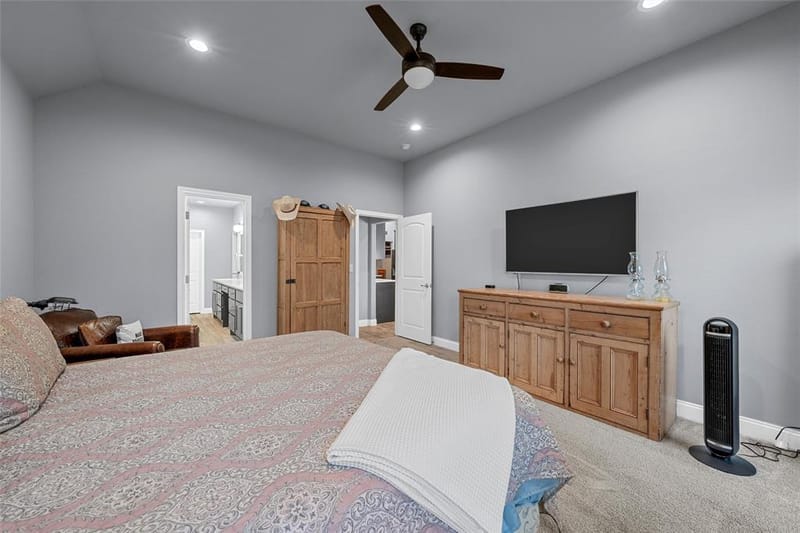 804 Gallant Fox, Hewitt TX 76643 - Photo 16