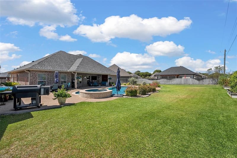 804 Gallant Fox, Hewitt TX 76643 - Photo 25