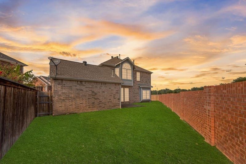 8300 Charleston Street, Irving TX 75063 - Photo 24