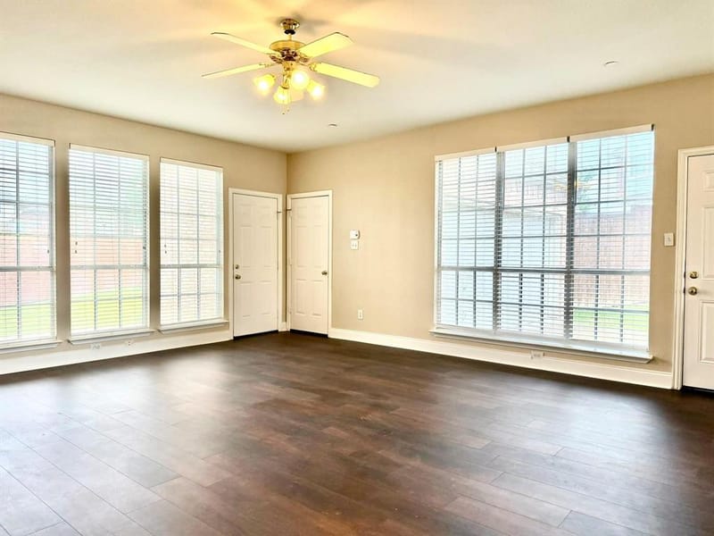 8300 Charleston Street, Irving TX 75063 - Photo 18
