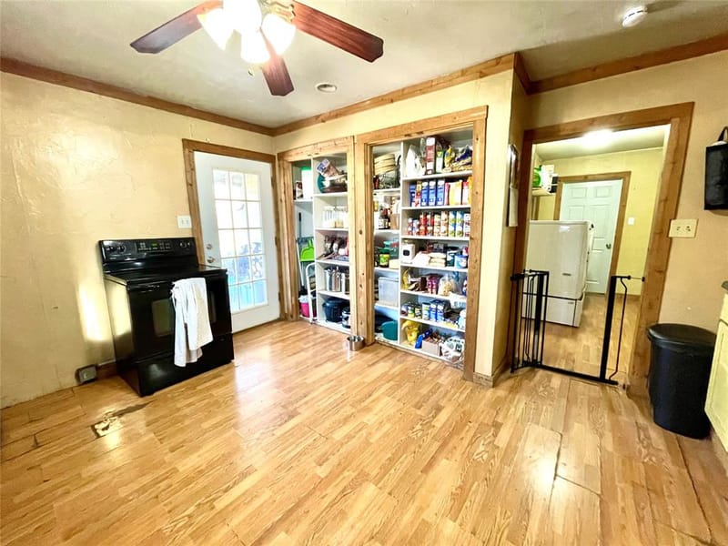 209 N Bowie Street, Jacksboro TX 76458 - Photo 15