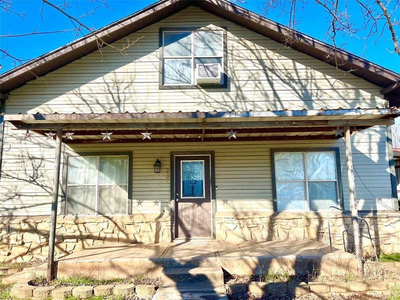 209 N Bowie Street, Jacksboro TX 76458 - Photo 29