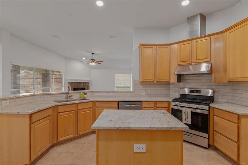 2809 Hollow Ridge Drive, Denton TX 76210 - Photo 13