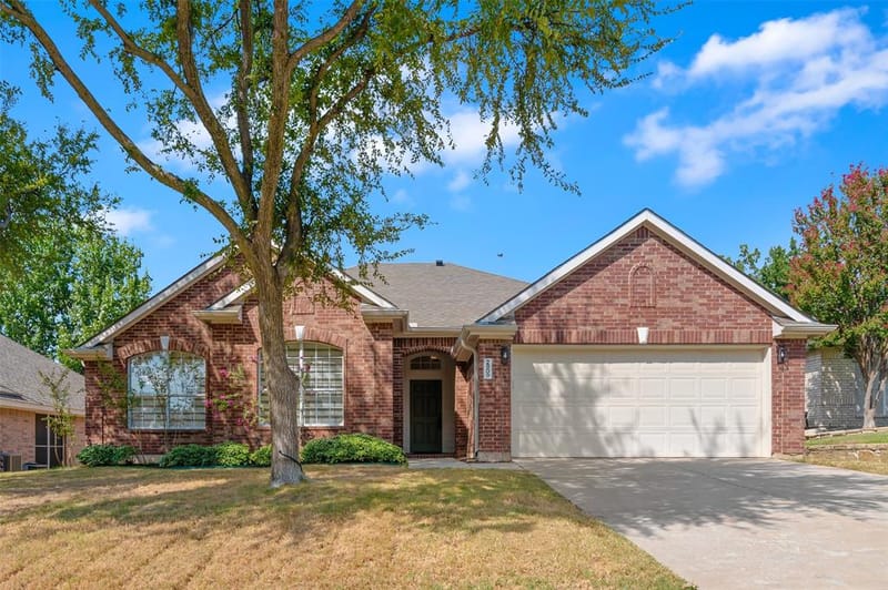 2809 Hollow Ridge Drive, Denton TX 76210