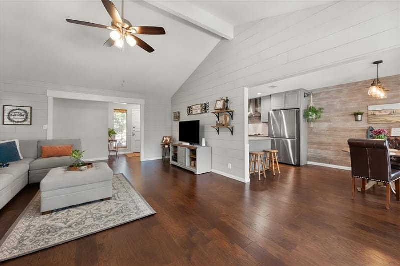 2709 Burnwood Court, Arlington TX 76016 - Photo 6