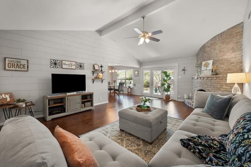 2709 Burnwood Court, Arlington TX 76016 - Photo 8
