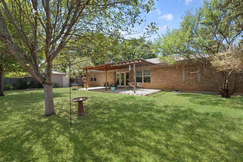 2709 Burnwood Court, Arlington TX 76016 - Photo 25