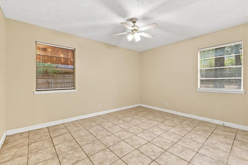 1813 Barron Lane, Fort Worth TX 76112 - Photo 23