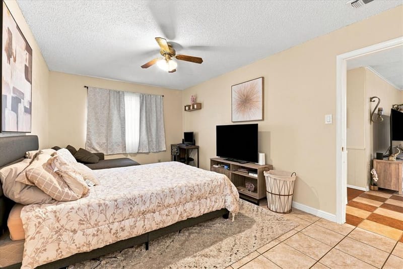 1813 Barron Lane, Fort Worth TX 76112 - Photo 13