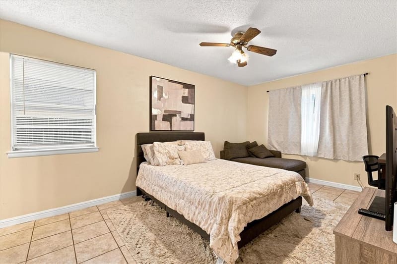 1813 Barron Lane, Fort Worth TX 76112 - Photo 12