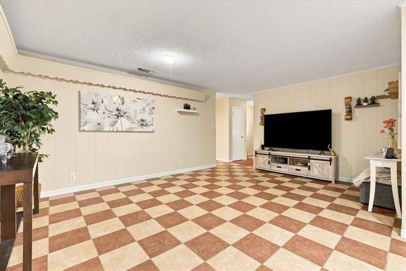 1813 Barron Lane, Fort Worth TX 76112 - Photo 20