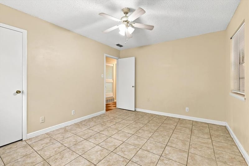 1813 Barron Lane, Fort Worth TX 76112 - Photo 24