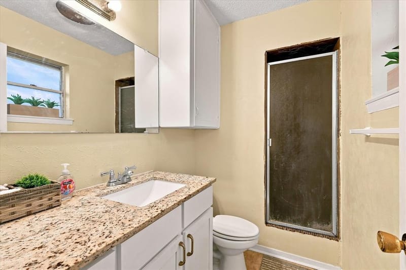 1813 Barron Lane, Fort Worth TX 76112 - Photo 14