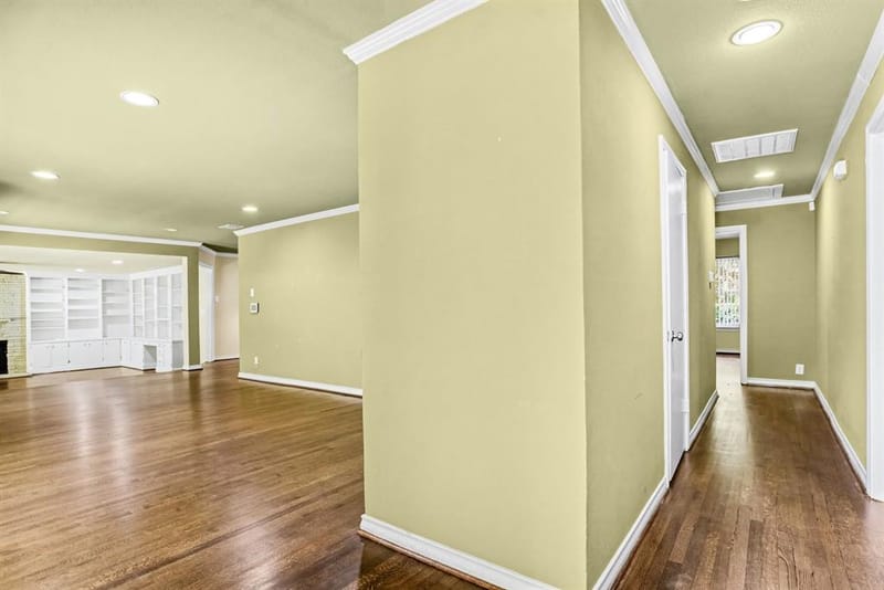 10035 Woodgrove Drive, Dallas TX 75218 - Photo 12