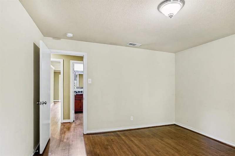 10035 Woodgrove Drive, Dallas TX 75218 - Photo 26