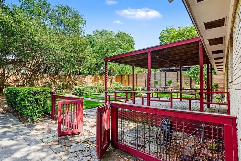 10035 Woodgrove Drive, Dallas TX 75218 - Photo 9